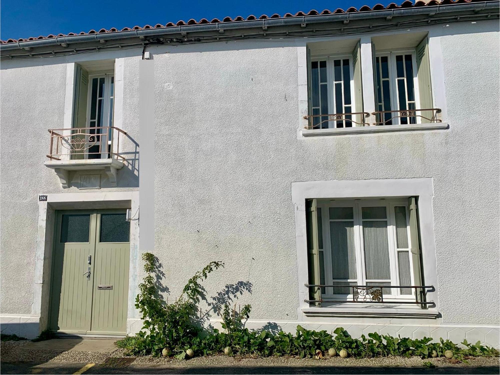 Maison Face Au Soleil Le Bois-Plage-en-Re Exterior photo